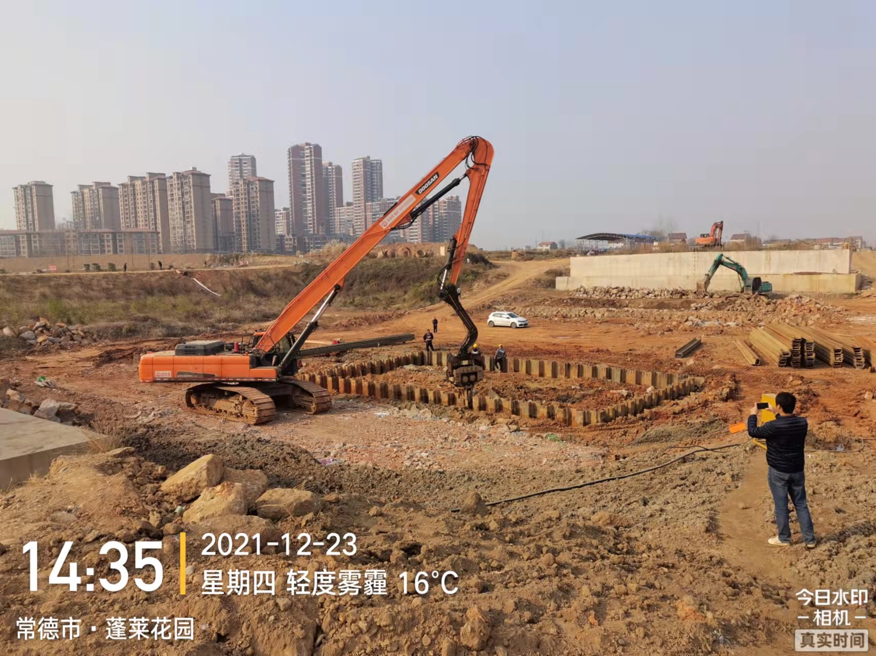 福焱建筑設(shè)備租賃鋼板樁施工,福焱建筑設(shè)備租賃靜壓樁機,湖南福焱機械設(shè)備有限公司
